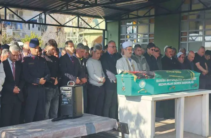 Salihli’de şehit annesine son görev
