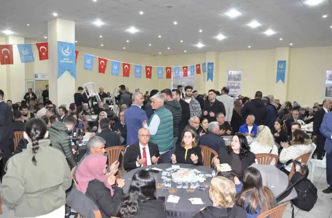 Salihli’de Ülkü Ocakları tarafından Şehitler İçin Vefa Sofrası Kuruldu
