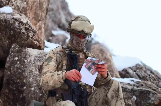 Samsunlu öğrencilerin mektupları, Şırnak’taki komandoları duygulandırdı
