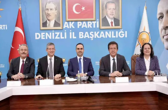 Sanayi ve Teknoloji Bakanı Mehmet Fatih Kacır Denizli partilileriyle bir araya geldi
