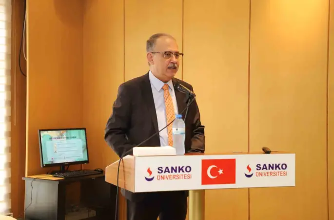 SANKO Üniversitesinde "Ameliyathanede güvenli cerrahi" konferansı düzenlendi
