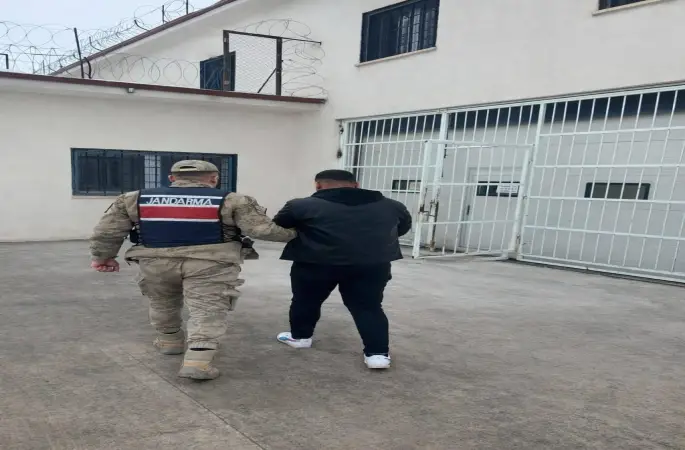 Şanlıurfa’da 10 yıl hapis cezası bulunan firari yakalandı
