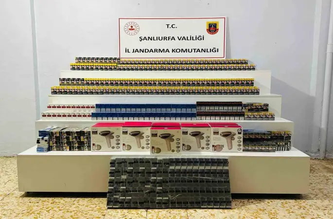 Şanlıurfa’da kaçak sigara ve telefon ele geçirildi
