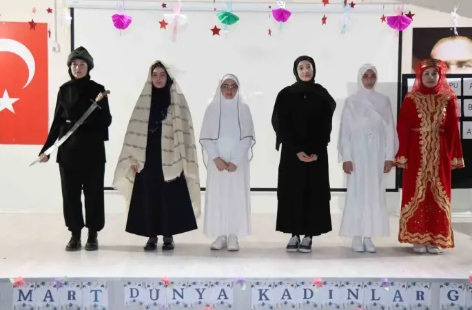 Şehit Recep Gündüz Anadolu İmam Hatip Lisesi’nden 8 Mart Dünya Kadınlar Günü programı
