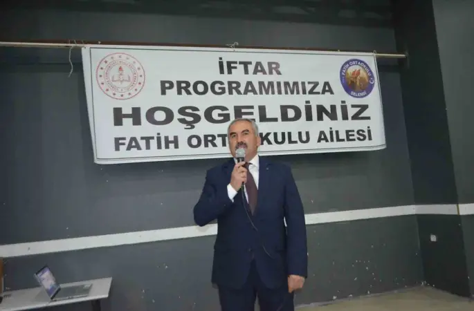 Selendi’de eğitim camiası aynı sofrada buluştu
