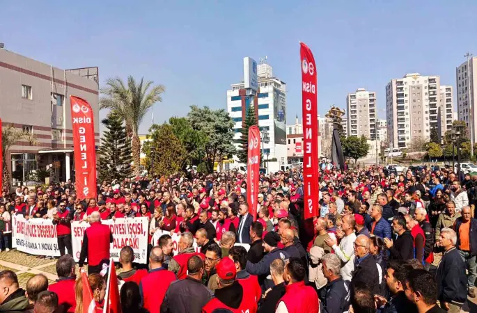 Seyhan Belediyesi’nde işçi isyanı: Yüzde 3 zam teklifine tepki
