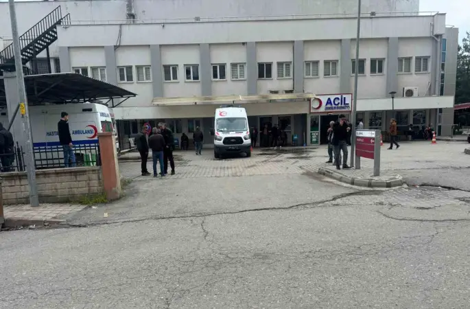 Siirt’te küçük çocuk süs havuzunda boğulma tehlikesi geçirdi
