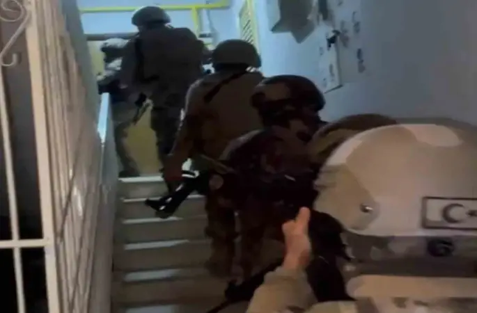 Silahlı faaliyetlere katılan 4 DEAŞ’lı tutuklandı
