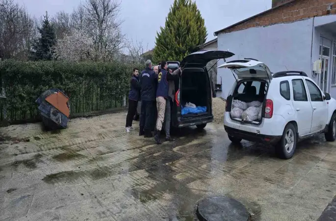 Silivri’de satışa hazır 306 at eti yakalandı
