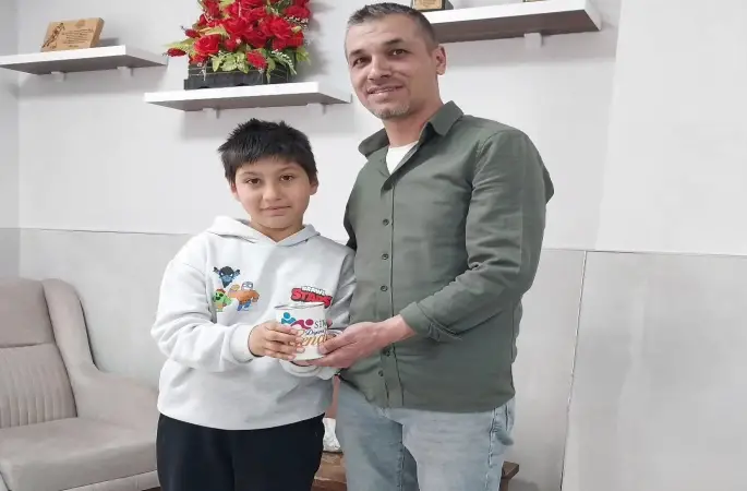 Simav’da minik yürekten büyük bağış
