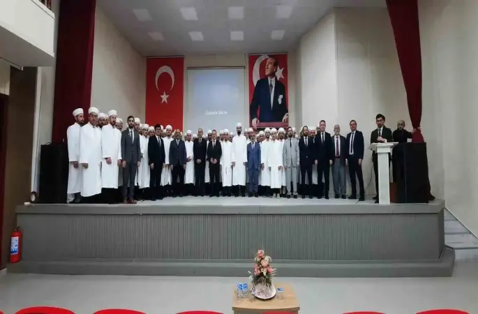 Sinop’ta 70 din görevlisine cübbe ve sarık giydirildi
