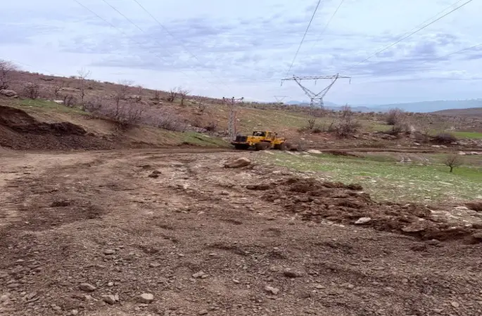 Şırnak’ta 18 köy yolunda çalışmalar sürüyor

