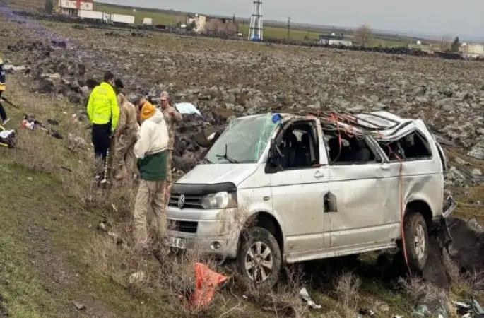Şırnak’ta Iraklı turistleri taşıyan araç devrildi: 2 ölü, 6 yaralı
