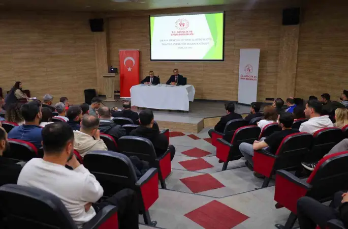 Şırnak’ta sporun mimarları bir araya geldi
