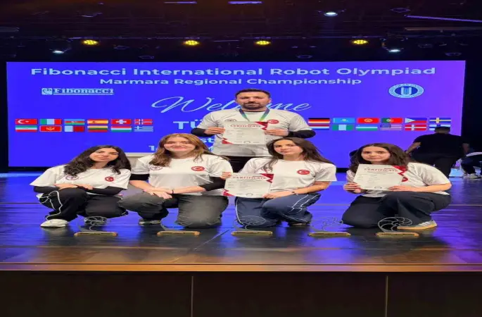 Sivaslı öğrenciler, robot yarışmasında gövde gösterisi yaptı
