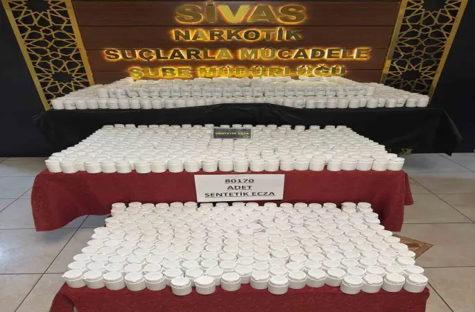 Sivas’ta yılbaşı öncesi narkotik operasyonu: 3 tutuklama
