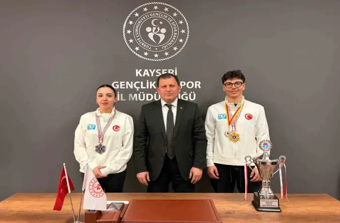 Snowboard Gençler Dünya Şampiyonası’na Kayseri’den iki sporcu katılacak
