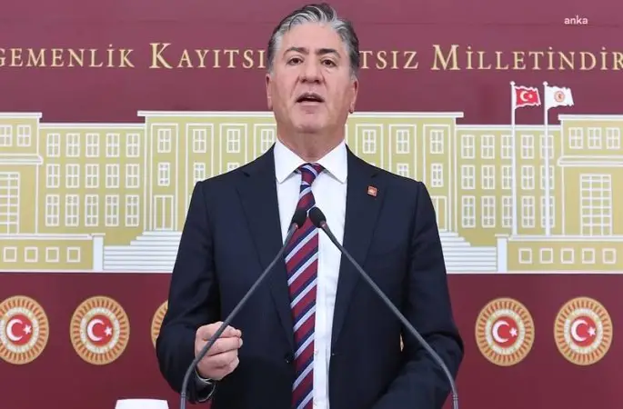 Son Dakika... CHP, 'süreç komisyonu' raporunu Meclis'e sundu