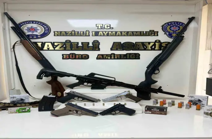 Sosyal medyadan silah teşhiri yapan 3 kişi yakalandı
