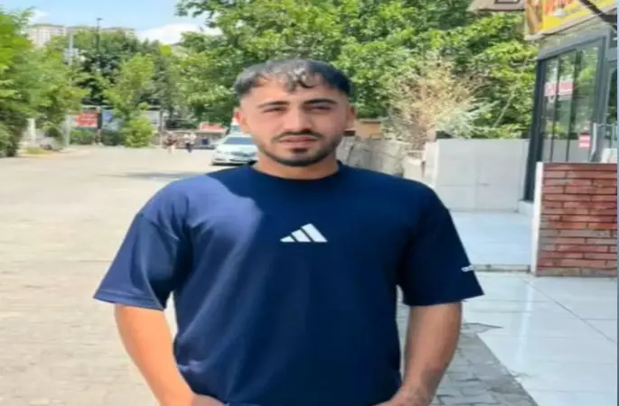 Takla atan otomobil hurdaya döndü: 1 ölü, 1 yaralı
