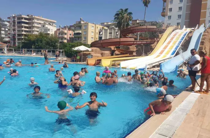Tarsus’ta çocuklara güvenli yüzme imkanı sağlayan proje BELFOR’da seçildi
