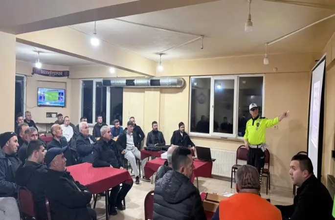 Tavşanlı’da trafik bilgilendirme faaliyetleri gerçekleştirildi
