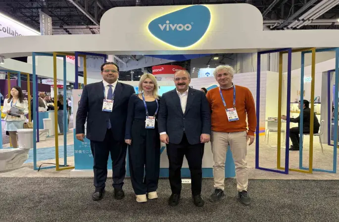 TBMM Sanayi Komisyonu Başkanı Varank, CES’teki Türk girişimcileri ziyaret etti
