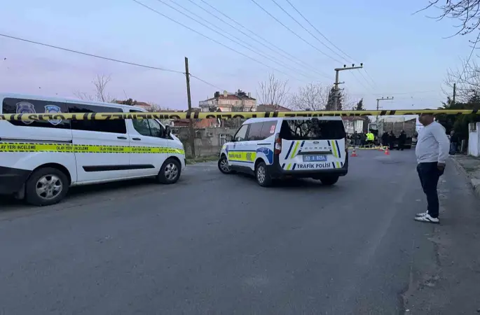 Tekirdağ’da feci kaza: Çöp toplayan kadın kamyonun altında can verdi
