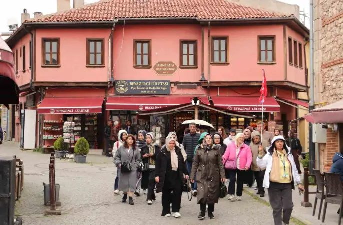 Termometreler düştü, kalabalık azalmadı: Eskişehir’de hafta sonu yoğunluğu
