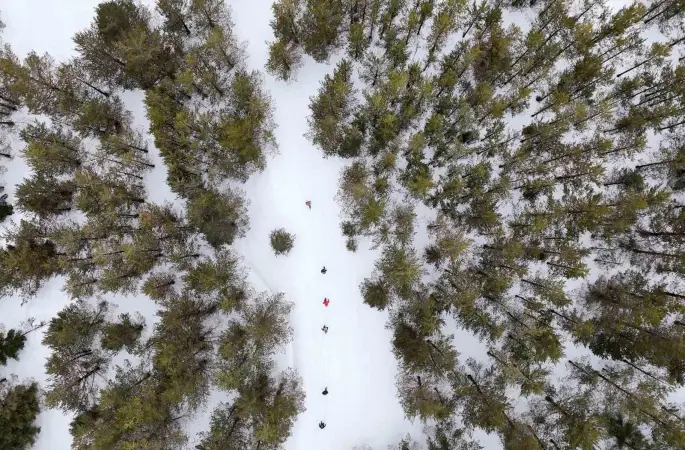 Tersun Dağı’nda zorlu kış yürüyüşü: Kar kalınlığı 1,5 metreyi buldu

