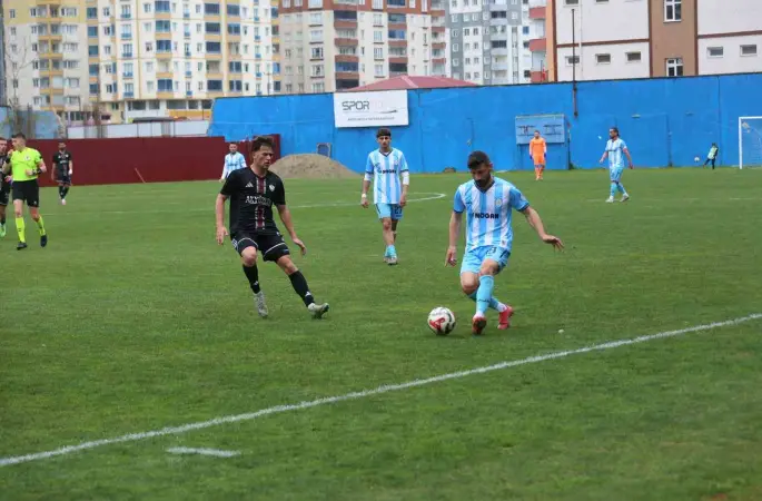 TFF: 3. Lig: Pazarspor: 2 - Yozgat Belediyesi Bozokspor: 1

