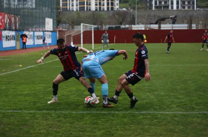 TFF 3. Lig: Pazarspor: 3 - Zonguldakspor FK: 3
