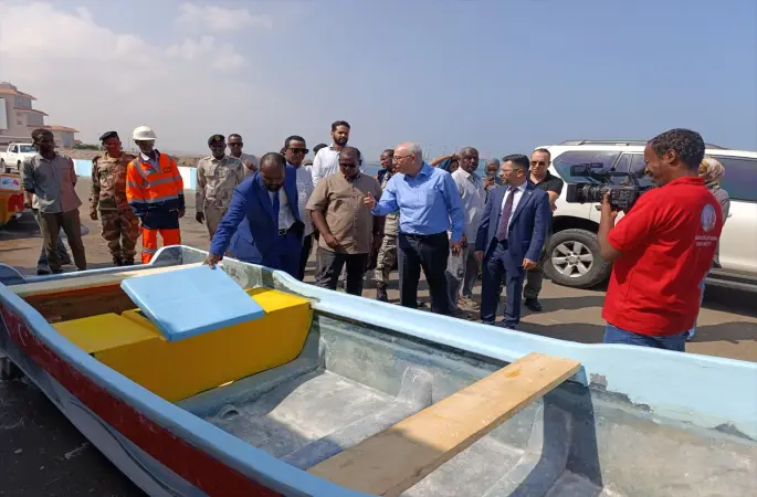 TİKA, Cibuti’de balıkçılar için tekne üretim atölyesi kurdu