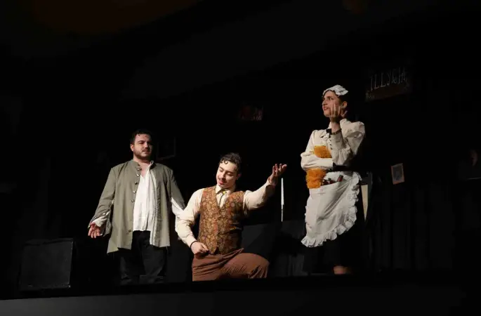 Tiyatronun kalbi İzmir Ekonomi’de attı
