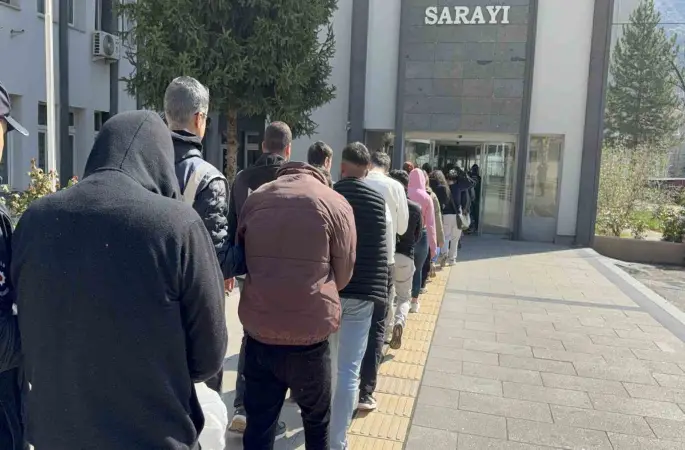 Tokat merkezli 2,4 milyarlık yasa dışı bahis operasyonunda 26 zanlı tutuklandı
