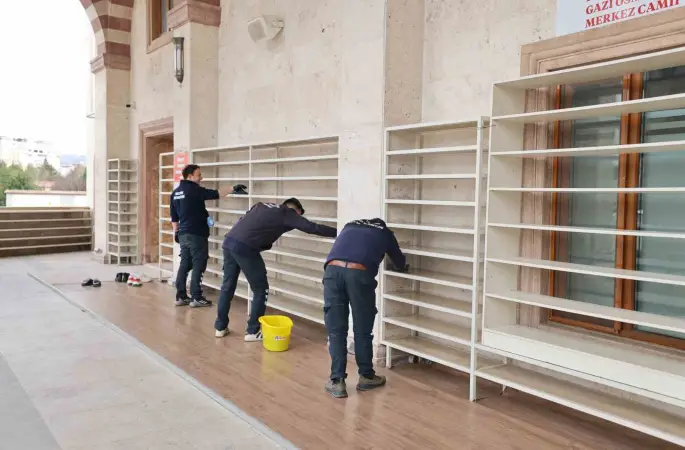 Tokat’ta ibadethaneler Ramazan’a hazırlandı
