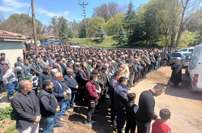 Tokat’ta KKKA tedbiri, cenaze namazı araç başında kılındı
