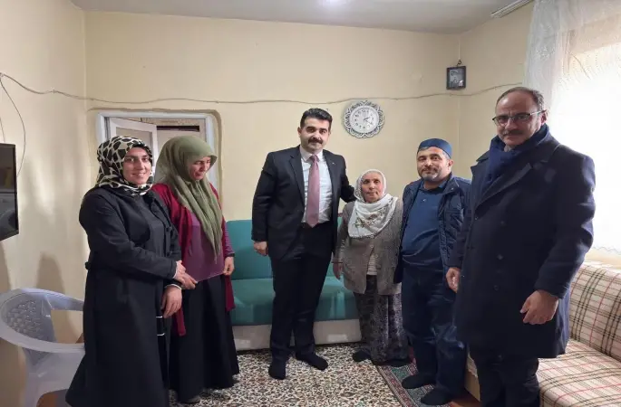 Tomarza’da 21 kimsesiz vatandaş ziyaret edildi
