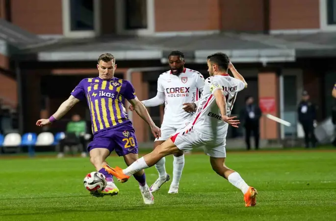 Trendyol Süper Lig: Eyüpspor: 0 - Samsunspor: 0 (Maç devam ediyor)
