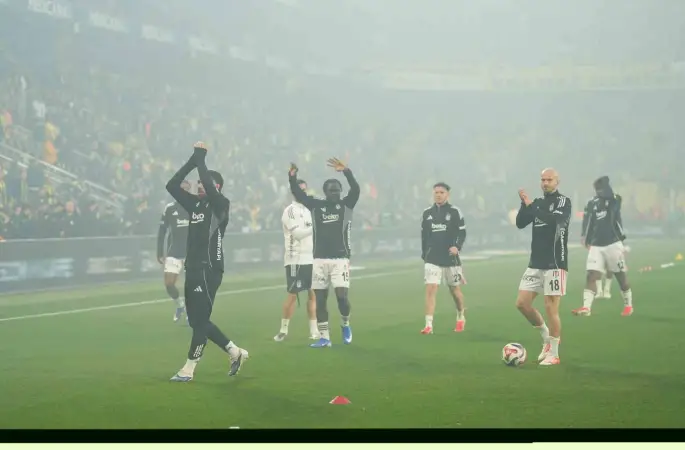 Trendyol Süper Lig: Fenerbahçe: 0 - Beşiktaş: 0 (Maç devam ediyor)
