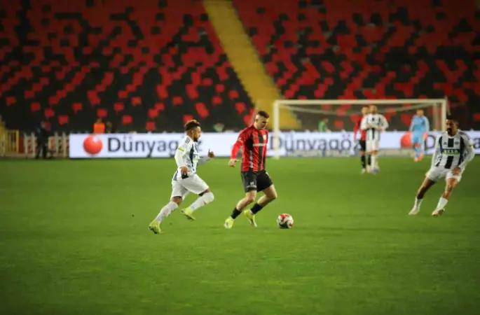 Trendyol Süper Lig: Gaziantep FK: 2 - Kasımpaşa: 1 (Maç sonucu)
