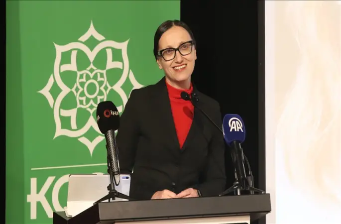 TÜBA ödüllü Prof. Dr. Özcan'dan diş hekimliği eğitiminde klinik tecrübe vurgusu