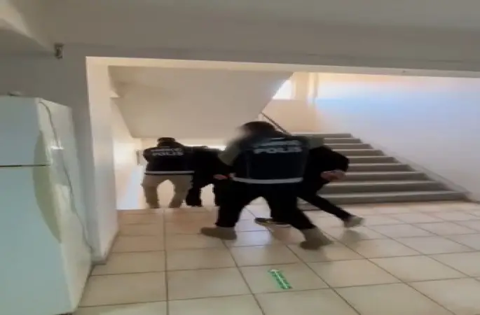 Tunceli’de uyuşturucu operasyonu: Yaklaşık 2 kilogram skunk ele geçirildi
