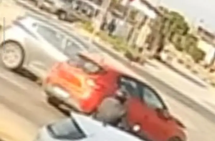 Turgutlu’da 3 kişinin yaralandığı kaza anı kamerada
