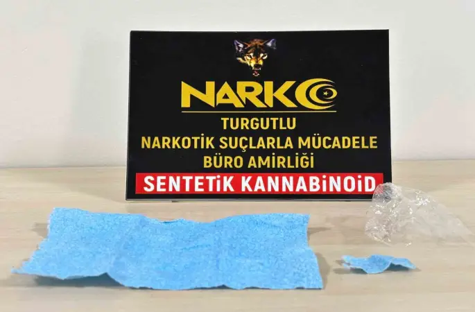 Turgutlu’da emniyetin sokak çalışmalarında 2 torbacı yakalandı
