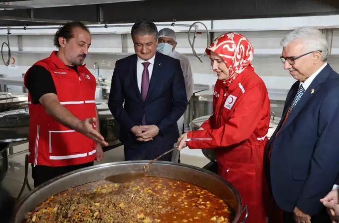Türk Kızılay, Adana’da aşevini hizmete açtı
