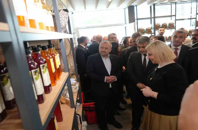 Türkiye’nin ilk ‘ekolojik market’i açıldı
