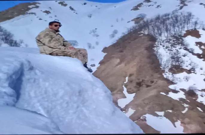 Uçuruma düşen güvenlik korucusu hayatını kaybetti
