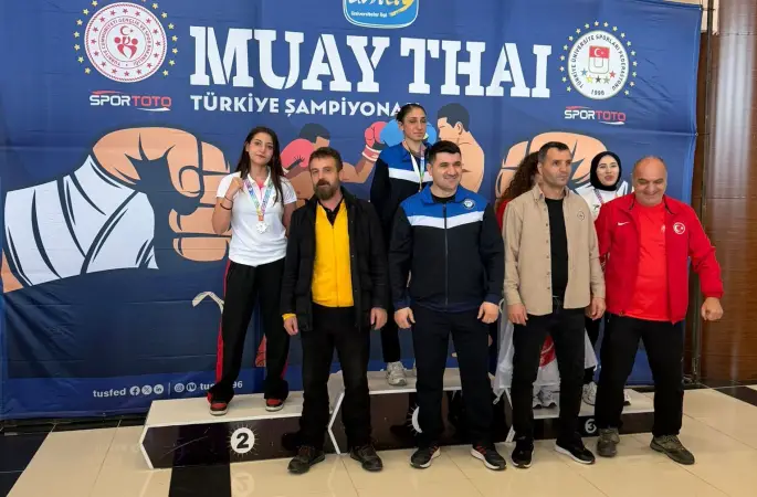 Üniversiteler arası Muaythai Şampiyonasında Manisalı sporculardan 3 madalya

