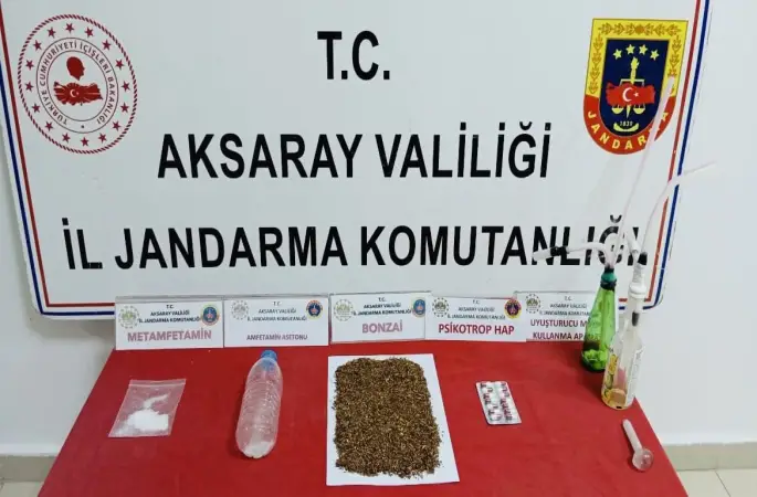 Uyuşturucu taciri uyuşturucularla birlikte yakalandı
